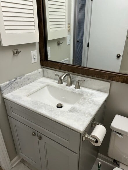 2nd Bath - 2308 Wood Gate Ln