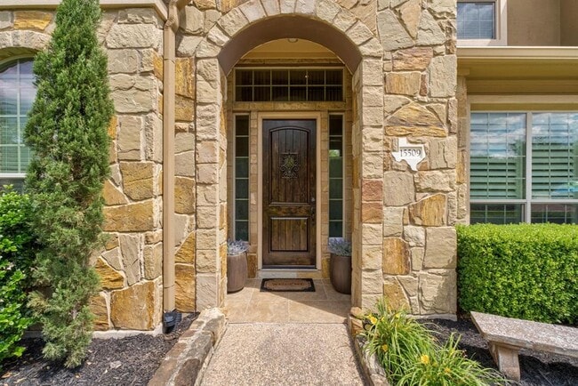 Building Photo - 15509 Boulder Heights