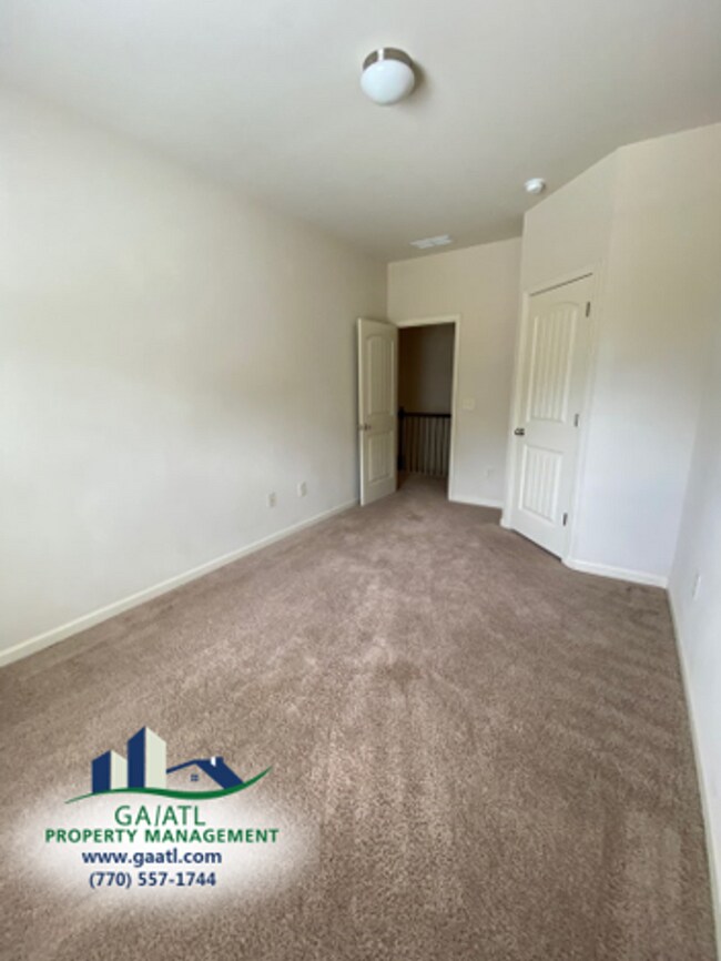 Building Photo - 600 Country Ridge Dr