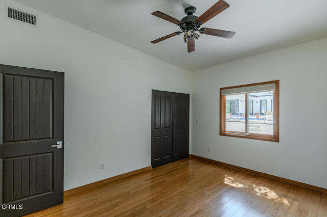 Building Photo - 4819 Oakwood Ave