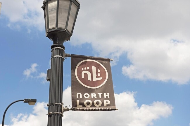 Building Photo - 345 N 6th Ave