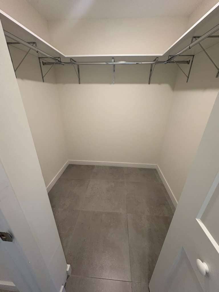 Building Photo - 2170 NE 168th St