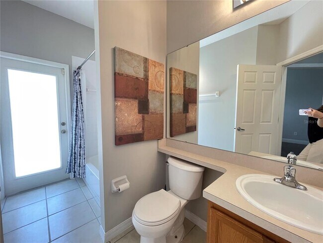 Building Photo - 907 Wildflower Rd