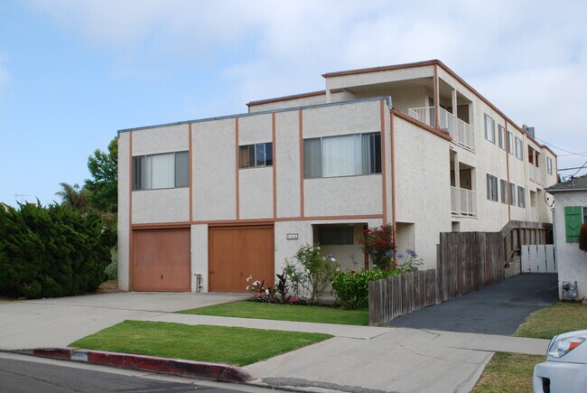 540 Avenue C - 540 Avenue C Ave