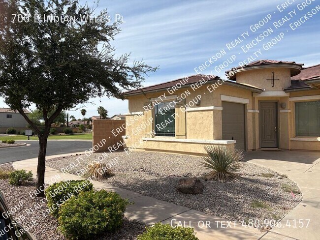 Building Photo - 700 E Indian Wells Pl