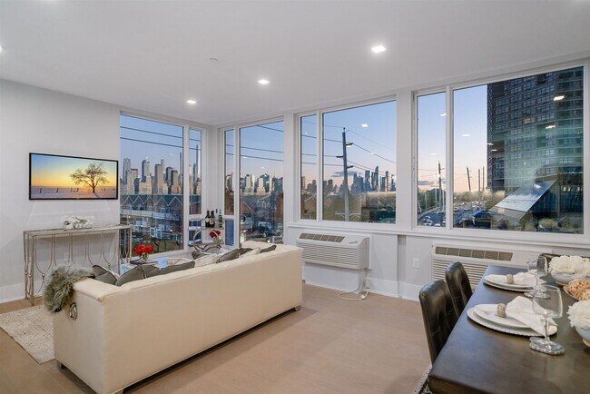 Primary Photo - 7101 River Rd