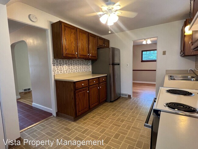 Building Photo - 4 br, 2 bath House - 54 Fisher Rd