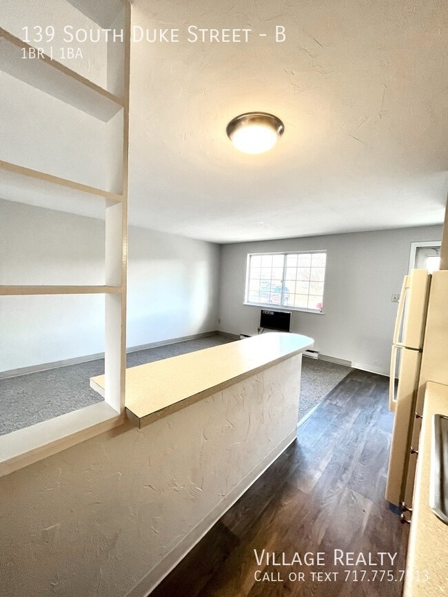Building Photo - 139 S Duke St