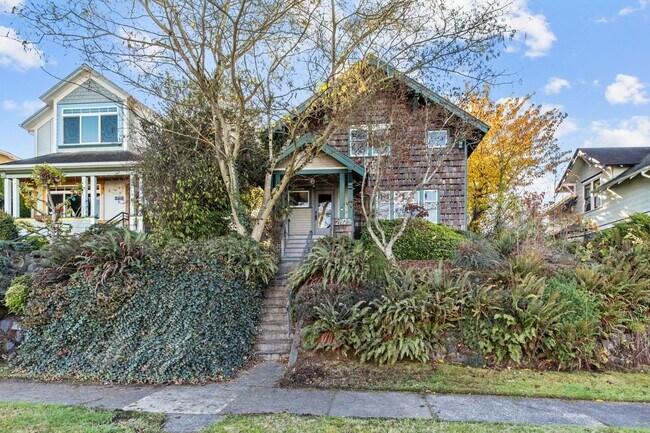 Building Photo - 2112 N 26th St