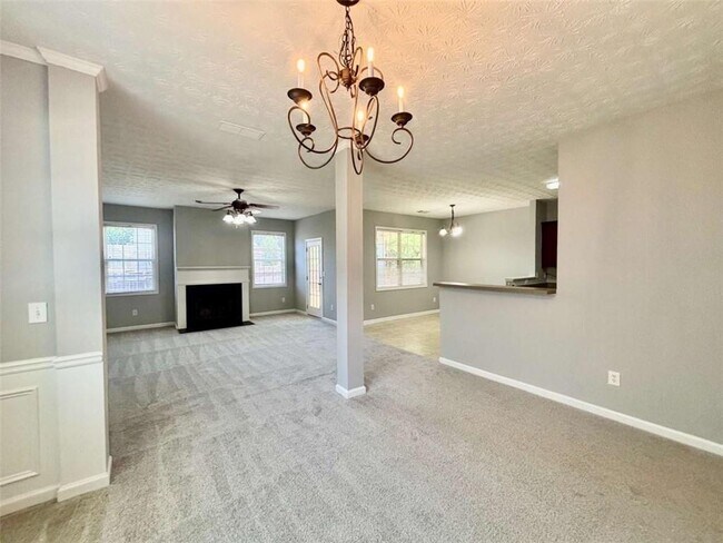 Building Photo - 889 Clairidge Elm Trail SW