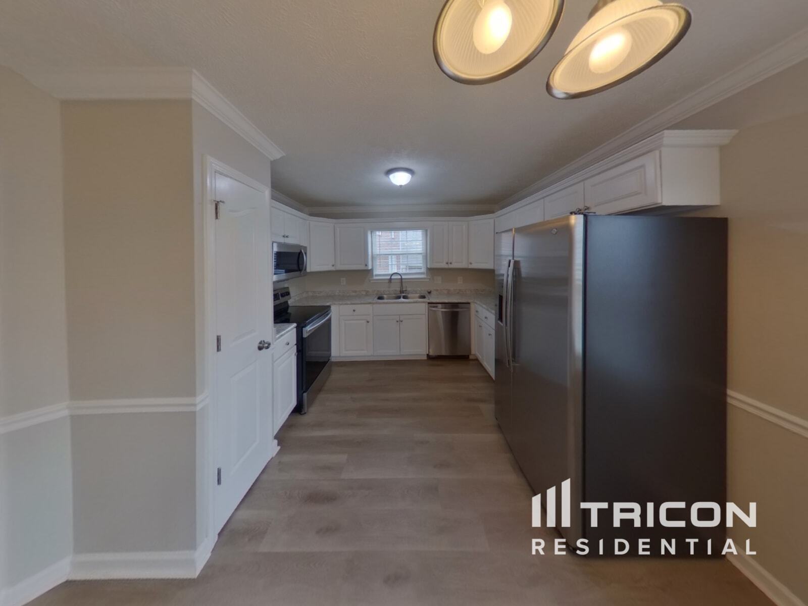 Building Photo - 2156 Aberdeen Cir