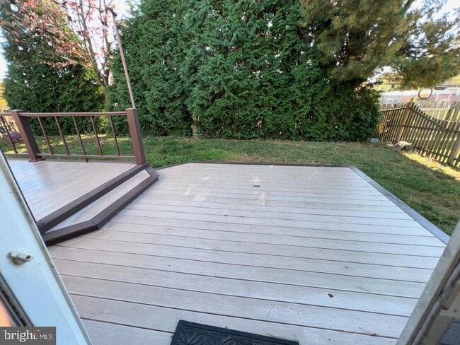 Building Photo - 918 Rockwell Rd