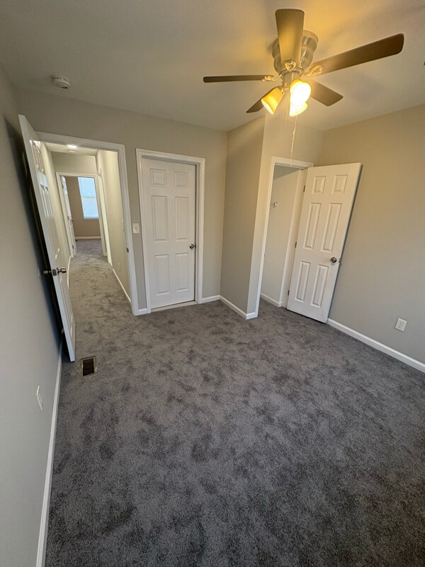 Building Photo - 2 Bedrooms 2 Bathrooms