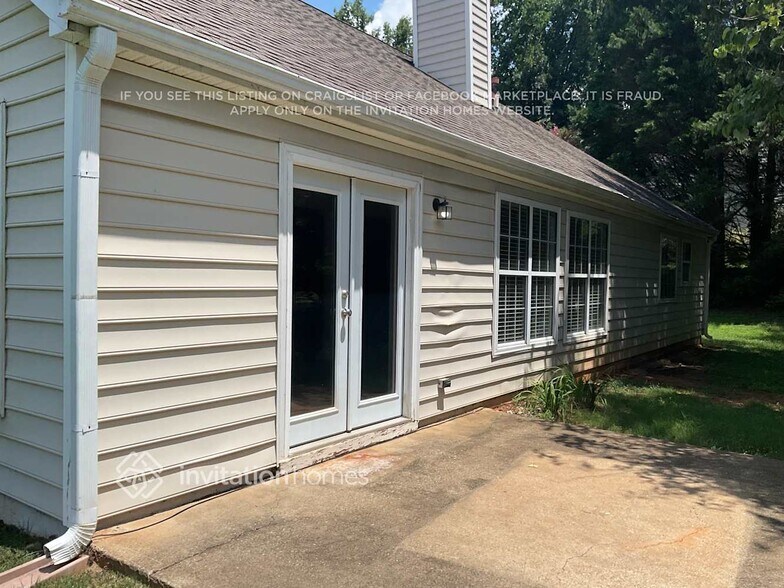 Building Photo - 5005 Edisto Ln