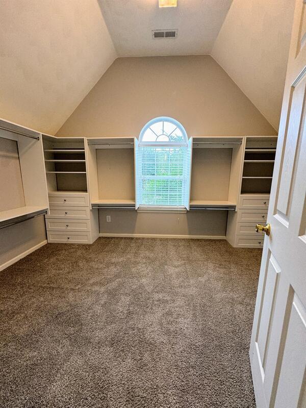 Building Photo - 1515 Ashburn Ct