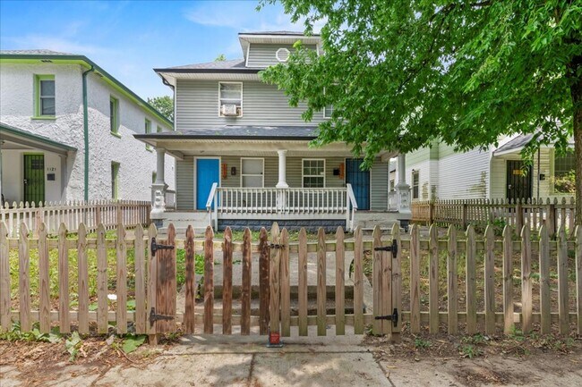 Primary Photo - 1119-1119 N Dearborn St