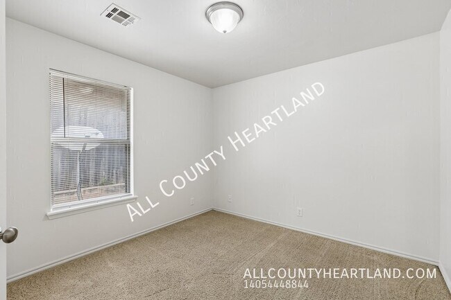Building Photo - 17025 Canyonwood Ln