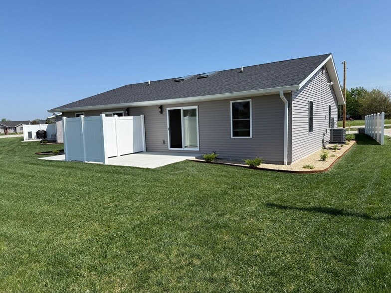 Building Photo - 1486 Kays Ct