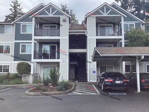 Building Photo - STATUS: AVAILABLE | R202 | $1795.00 + $100...