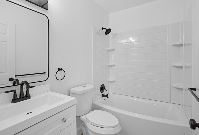 Building Photo - 23329 Hazelwood Ave