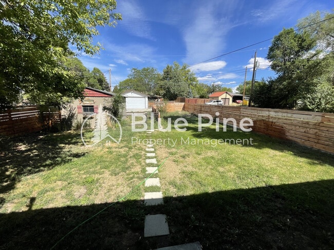 Building Photo - 662 K St