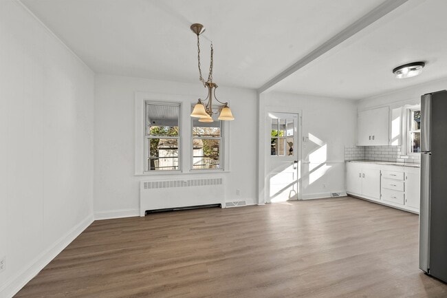 Building Photo - Beautiful 3bed/1bath