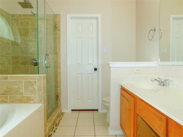 Building Photo - 7917 Seven Oaks Ln