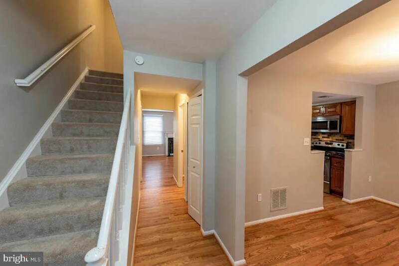 Building Photo - 6396 Shaundale Dr