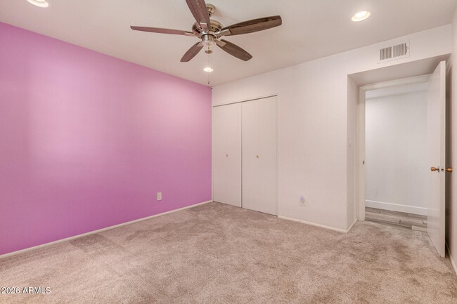 Building Photo - 1829 W Orchid Ln