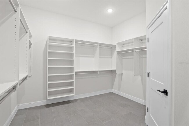 Building Photo - 4009 W Euclid Ave