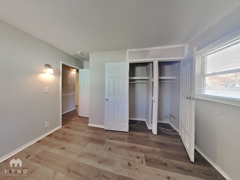 Building Photo - 4035 Breton St