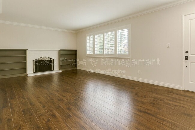 Building Photo - 212 Derecho Way