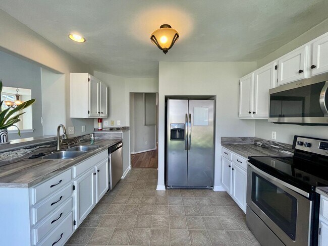 Building Photo - 4606 Big Game Way