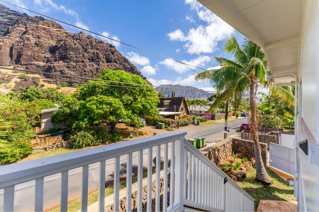 Building Photo - Furnished Luxury Ocean Front Estate in Waianae with Old Hawaii rural setting- 3/5 Luxury, 2 story...