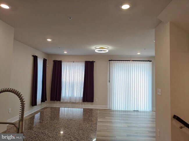 Building Photo - 2766 Bridgewater Dr