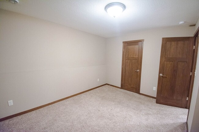 Building Photo - 6736 Clarkia Dr NW