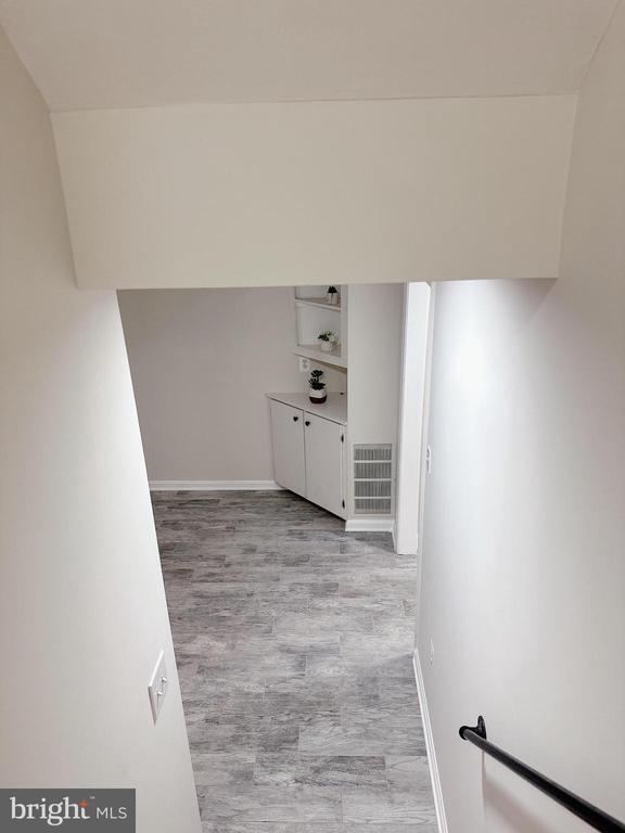 Building Photo - 15427 Beachwater Ct