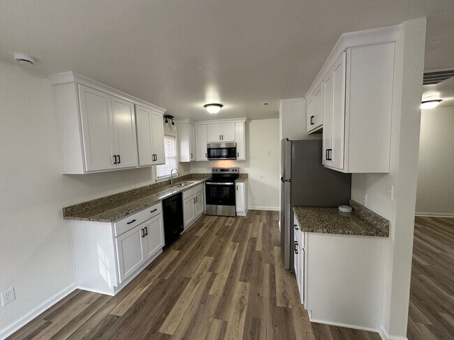 Building Photo - Steuben Rd-1434