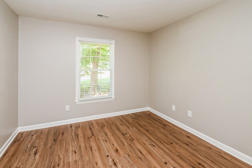 Building Photo - 10135 Elsenham Ln