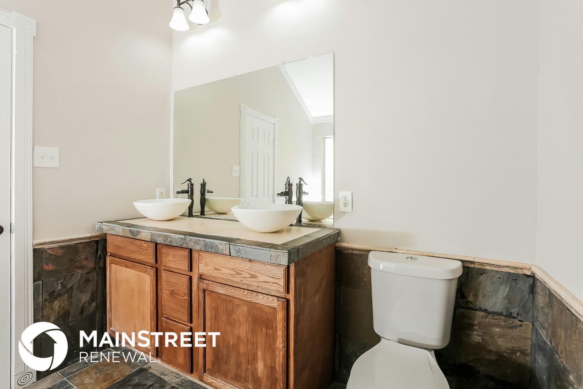 Building Photo - 1433 Pheasant Run Trail