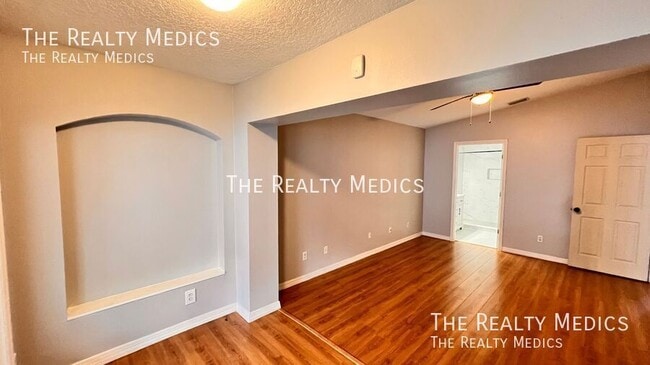 Building Photo - 2132 Falkner Rd