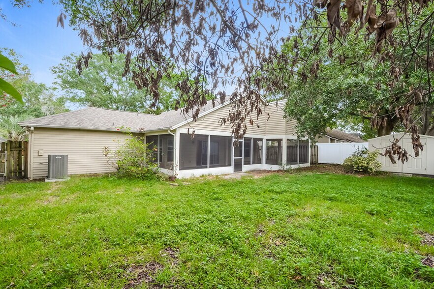 Building Photo - 1023 Moccasin Run Rd