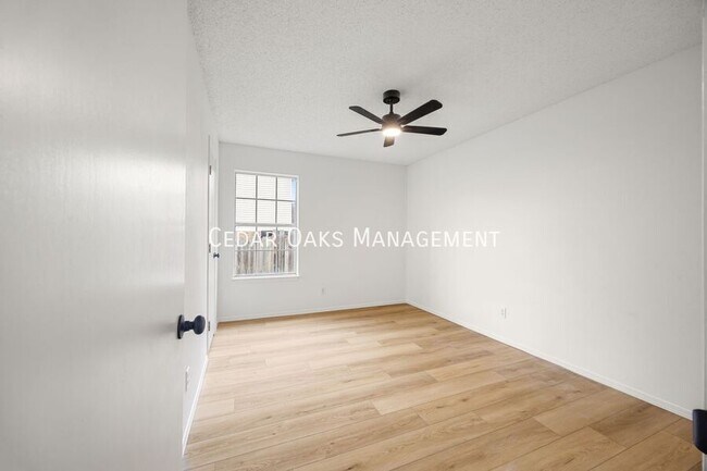 Building Photo - 2967 W Glen Meadow