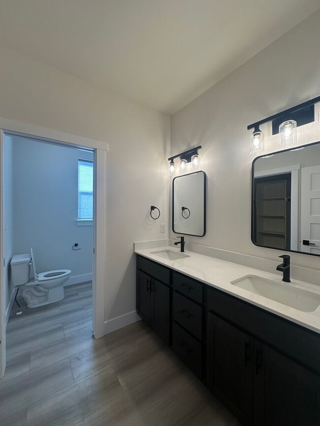 Building Photo - 507 Spaniel Ln