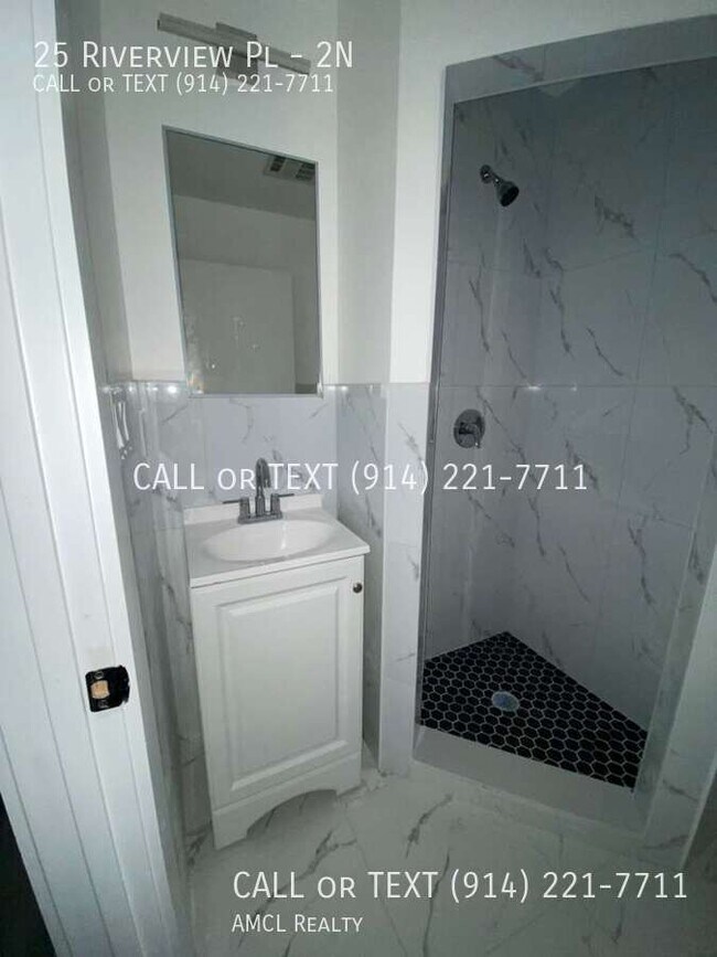 Building Photo - 25 Riverview Pl