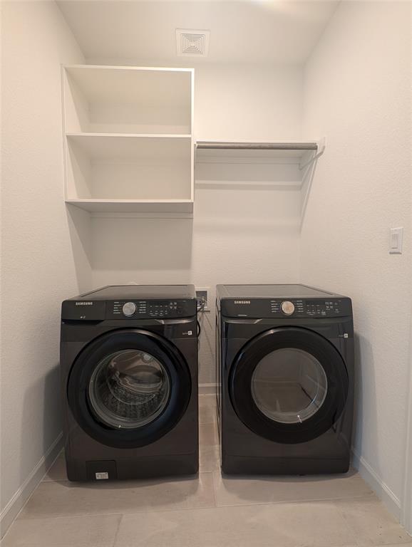 Building Photo - 2624 Franciscana Way