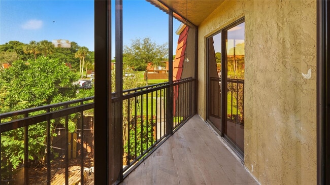 Building Photo - 23048 Oxford Pl