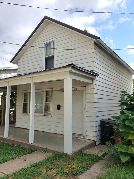 Building Photo - 324 N Jefferson St