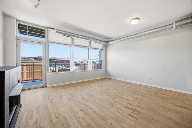 Building Photo - 1200 W Monroe St