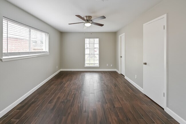 Building Photo - 11122 Kirwin Ln